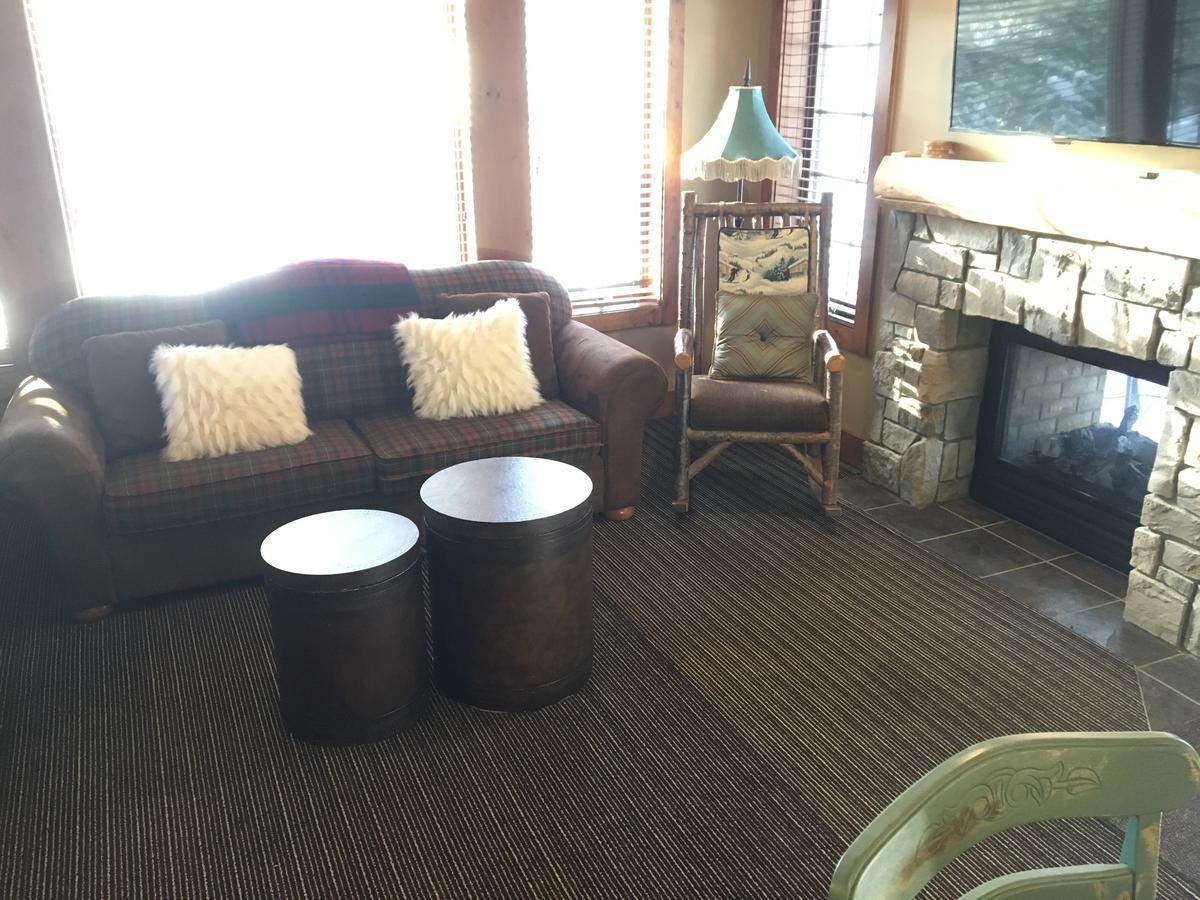 Boyne Mountain Creekside Condo Boyne Falls Екстер'єр фото